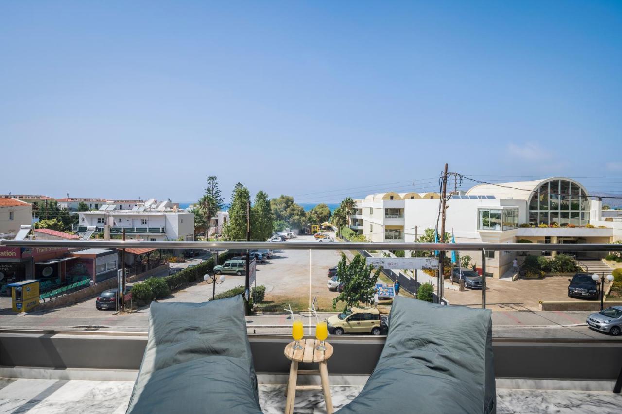 Sun Ray Luxury Apartments Agia Marina  Bagian luar foto