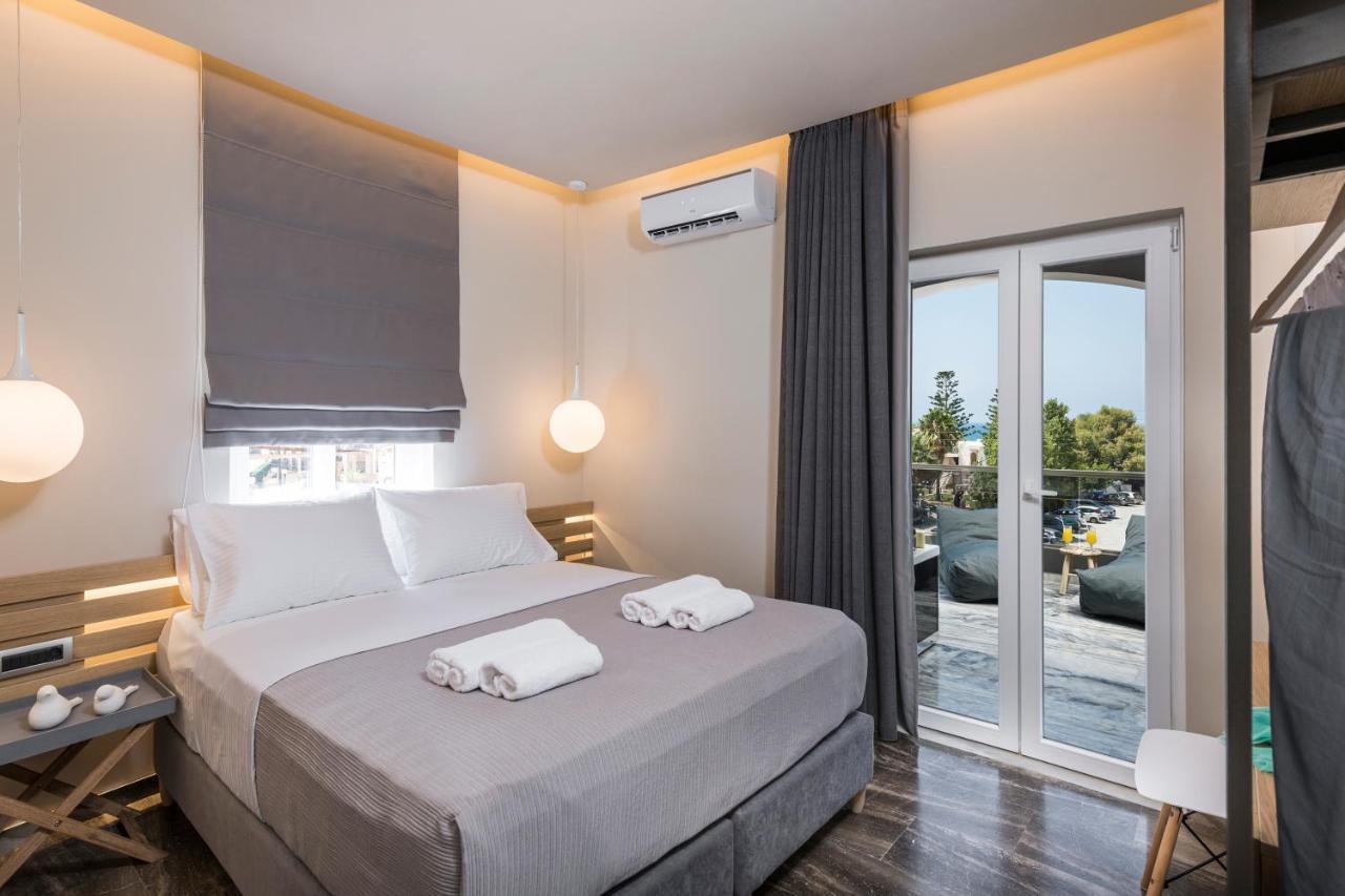 Sun Ray Luxury Apartments Agia Marina  Bagian luar foto